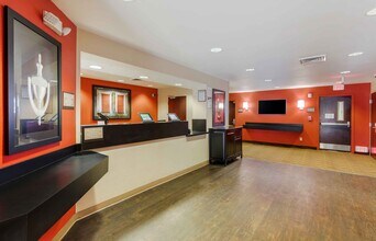 Furnished Studio-Los Angeles - Simi Valley in Simi Valley, CA - Foto de edificio - Building Photo