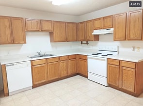 122 Bach Dr in Winterville, GA - Building Photo - Building Photo