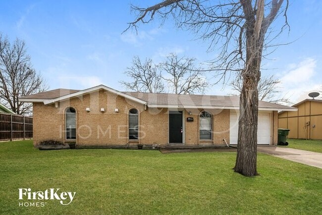 property at 4013 Commonwealth Dr
