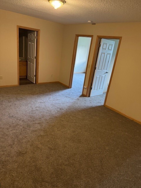 9171 Orchard Ln in Monticello, MN - Foto de edificio - Building Photo