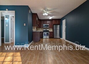 358 E Pkwy N in Memphis, TN - Building Photo - Building Photo