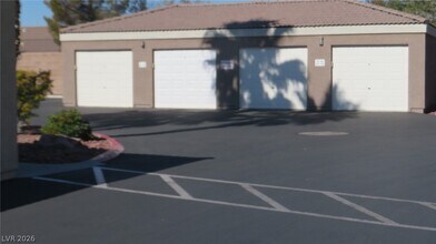 8805 Jeffreys St in Las Vegas, NV - Building Photo - Building Photo