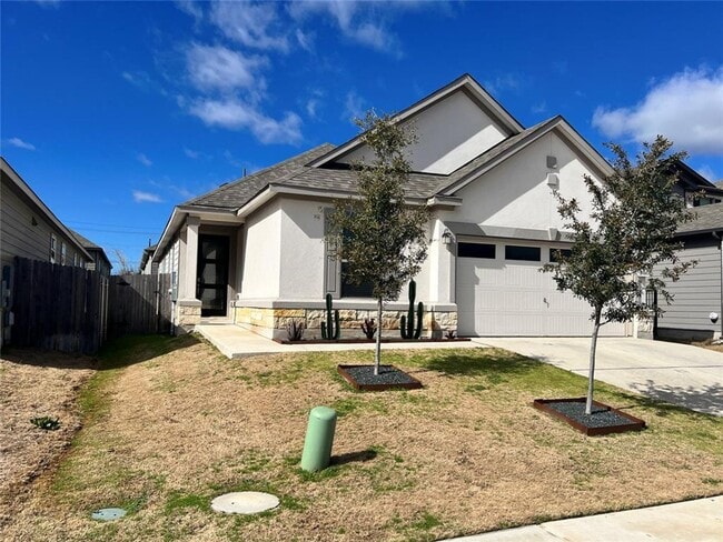 6516 Carriage Pines Dr in Del Valle, TX - Building Photo - Building Photo