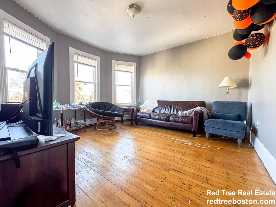 168 Hillside St, Unit 2 in Boston, MA - Building Photo