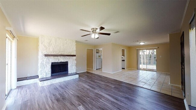 4130 Willow Oak St in Bryan, TX - Building Photo - Building Photo