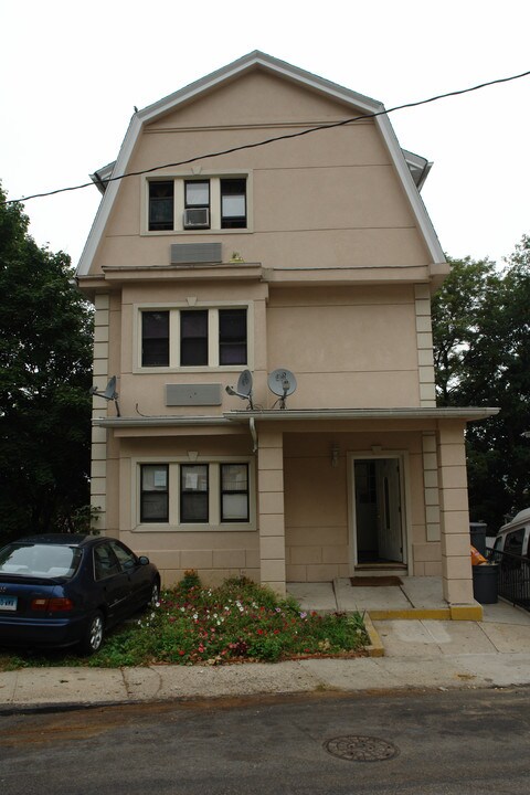 10 Landscape Ave in Yonkers, NY - Foto de edificio