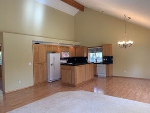 61266 Bighorn Ct in Bend, OR - Building Photo - Building Photo