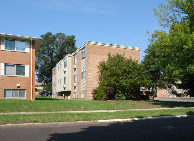 Alpha Street Apartments in Lansing, MI - Building Photo - Building Photo