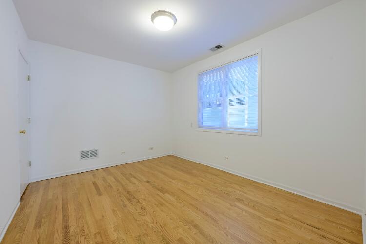 1644-2 W Fletcher St, Unit 2 in Chicago, IL - Building Photo