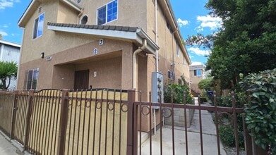 6616 S Figueroa St in Los Angeles, CA - Building Photo - Building Photo