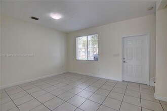 7341 NW 174th Terrace in Miami Gardens, FL - Building Photo - Building Photo
