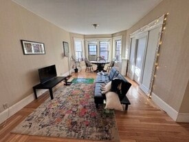 101 Saint Paul St, Unit 3F in Brookline, MA - Building Photo