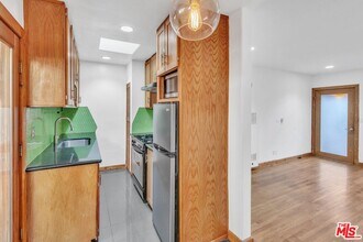 1405 Ocean Park Blvd in Santa Monica, CA - Building Photo - Building Photo