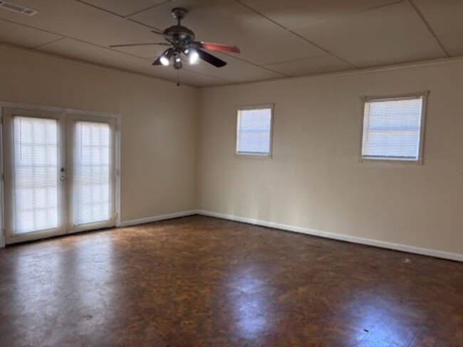 5650 Brentwood Dr in Jackson, MS - Building Photo - Building Photo