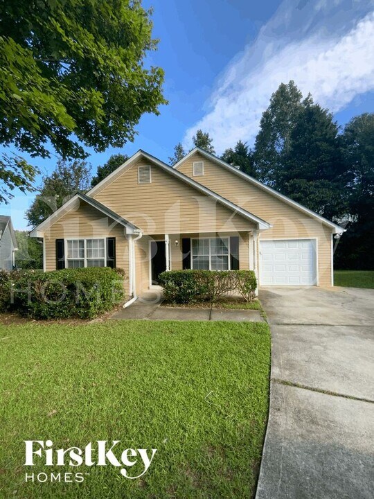 916 Maple Leaf Ridge in Jonesboro, GA - Building Photo