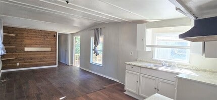 16747 Timberglen St in Montgomery, TX - Building Photo - Building Photo