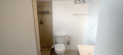 1334 S Rosemont Ave in Tucson, AZ - Building Photo - Building Photo