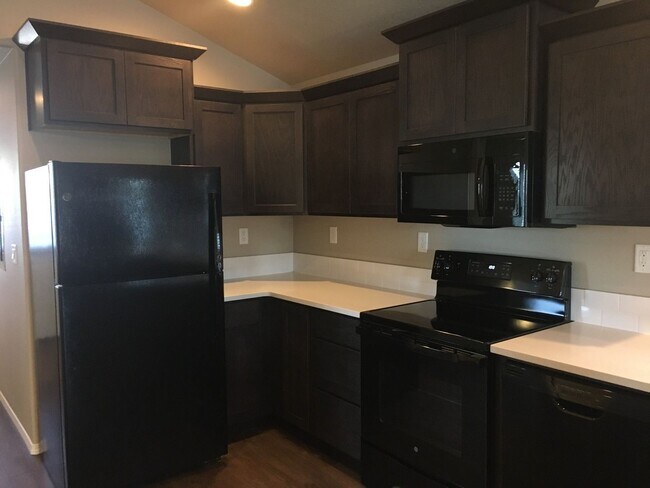 1521 SW 36th Loop in Redmond, OR - Building Photo - Building Photo