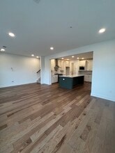 330 E Lake St in Cranberry Township, PA - Building Photo - Building Photo