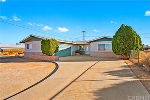 8306 Quezon Ave in California City, CA - Building Photo