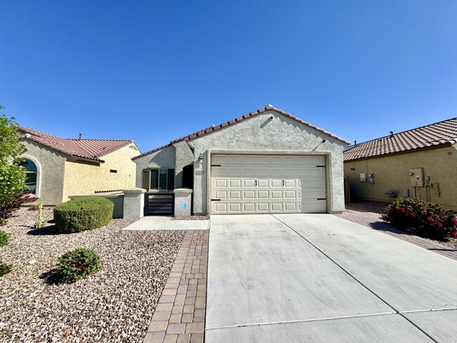 property at 5576 W Heritage Way
