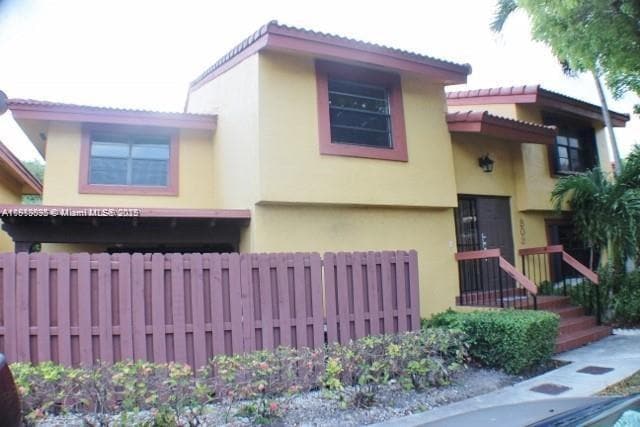 5975 SW 137th Ave in Miami, FL - Building Photo - Building Photo