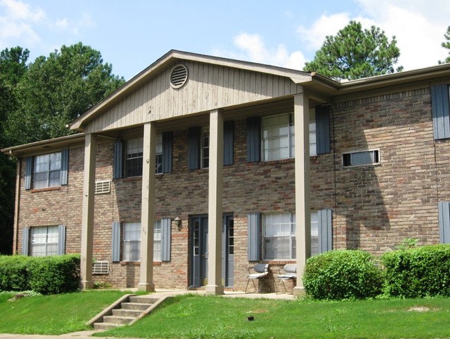 Pineview Pointe Apartments in Birmingham, AL - Foto de edificio - Building Photo