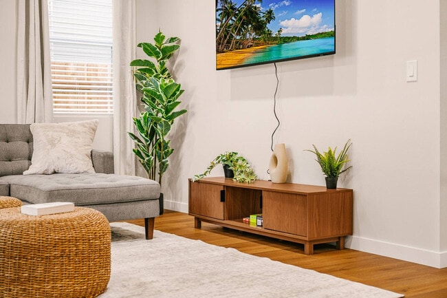 3202 NW Division St in Gresham, OR - Building Photo - Building Photo