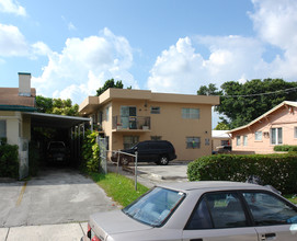 1328 SW 4th St in Miami, FL - Building Photo - Building Photo