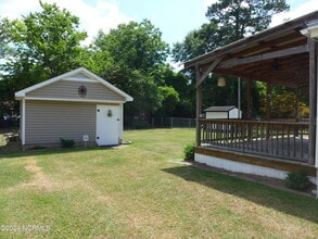 1404 Peachtree St in Goldsboro, NC - Building Photo - Building Photo