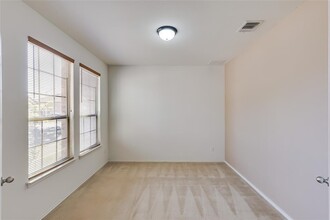 868 Water Hyacinth Loop in Leander, TX - Building Photo - Building Photo