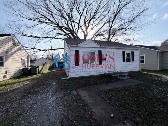 property at 2115 Ravenswood Dr