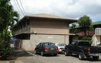 826 Coolidge St in Honolulu, HI - Building Photo - Building Photo