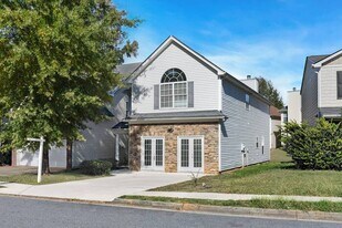 11244 Aliyah Dr in Hampton, GA - Building Photo