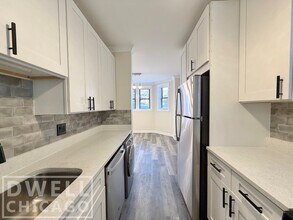 3820 N Greenview Ave, Unit 2 in Chicago, IL - Building Photo - Building Photo