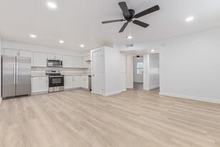 Madison at North Mountains in Phoenix, AZ - Building Photo