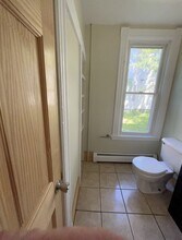 19 Hickok Pl, Unit 1 in Burlington, VT - Foto de edificio - Building Photo