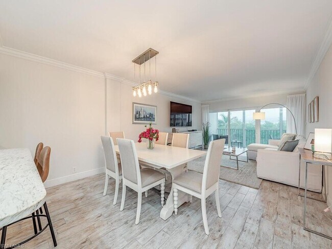 1 Bluebill Ave, Unit 412 in Naples, FL - Building Photo - Building Photo