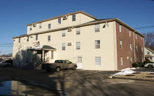 28 Main St in North Reading, MA - Foto de edificio