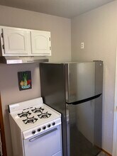 415 10th St, Unit Cottage-like Studio in Davis, CA - Foto de edificio - Building Photo