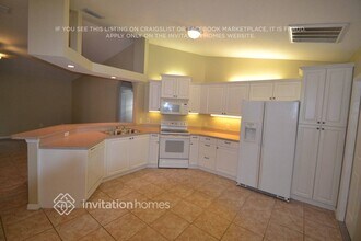 6010 68th Dr E in Palmetto, FL - Building Photo - Building Photo