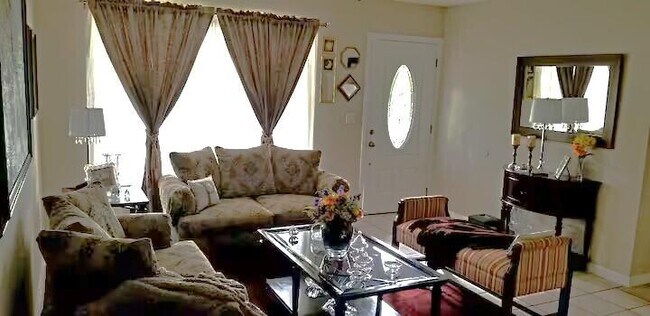 864 SE Festivo Ct in Port St. Lucie, FL - Building Photo - Building Photo