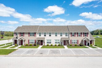 Misty Creek Village in New Oxford, PA - Building Photo - Building Photo