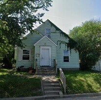 2235 W Broadway in Minneapolis, MN - Building Photo