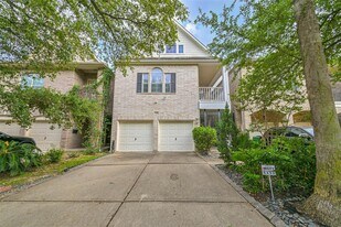 5453 Fairdale Ln in Houston, TX - Building Photo