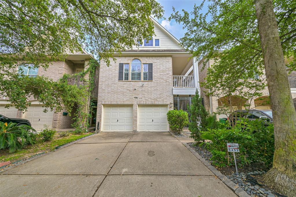 5453 Fairdale Ln in Houston, TX - Building Photo