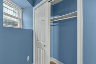 5436 Woodcrest Ave in Philadelphia, PA - Building Photo - Building Photo