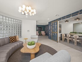 Maplewood in Los Angeles, CA - Building Photo