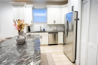 214 C St in Lake Worth Beach, FL - Building Photo - Building Photo