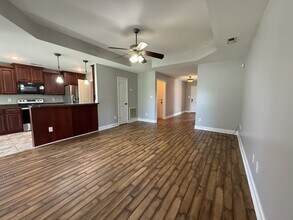 246 Fields Pond Dr in Madison, AL - Foto de edificio - Building Photo